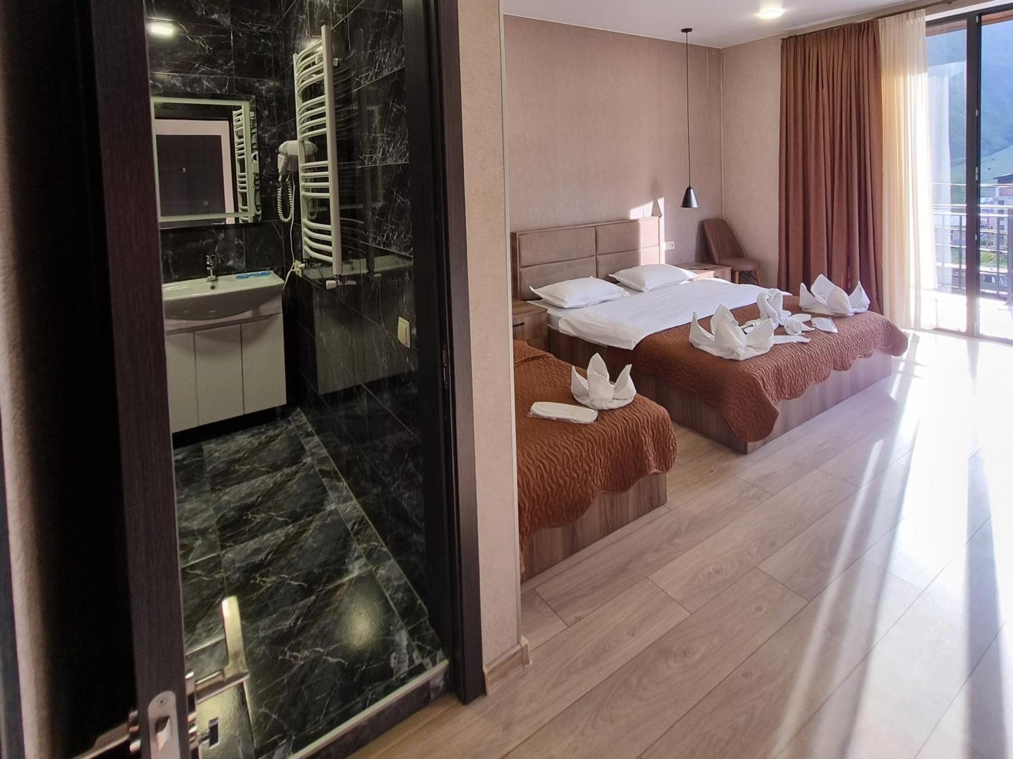 Hotel Sweet Night 카즈베기 객실 사진