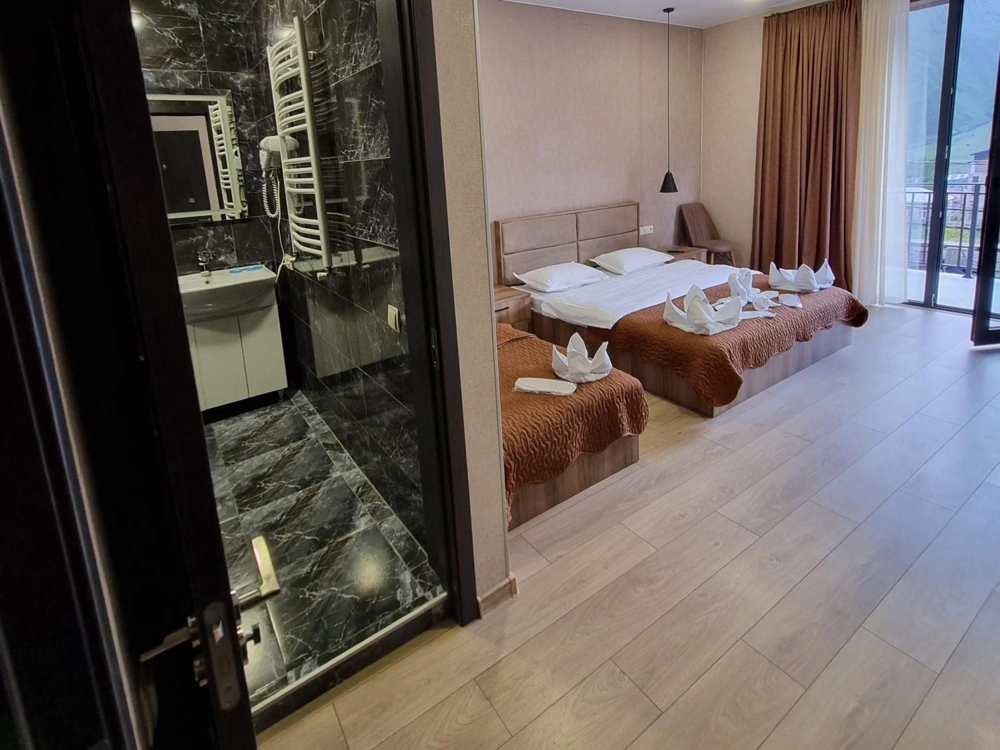 Hotel Sweet Night 카즈베기 객실 사진